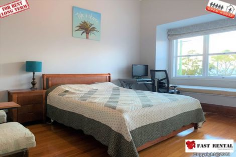 Photo of property in 2/221 Onewa Road, Birkenhead, Auckland, 0626