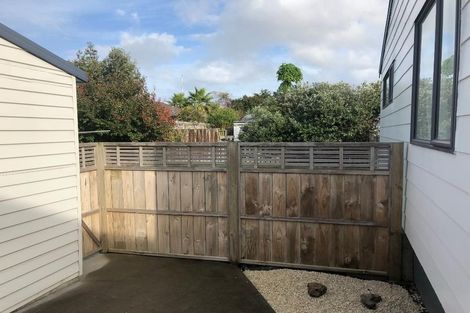 Photo of property in 3 Shearwater Street, One Tree Point, 0118