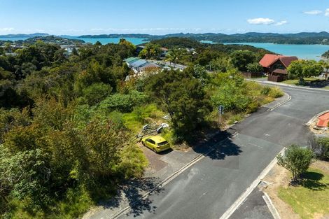 Photo of property in 48 Te Haumi Drive, Paihia, 0200