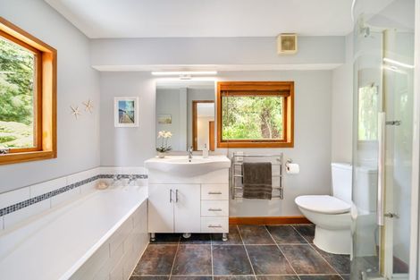 Photo of property in 30c Chatsworth Road, Silverstream, Upper Hutt, 5019