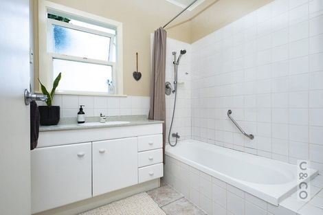 Photo of property in 1082 Old North Road, Waimauku, 0882