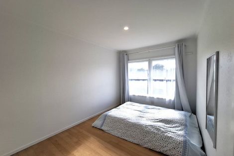 Photo of property in 5/32 Alamein Avenue, Belmont, Auckland, 0622