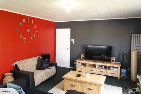 Photo of property in 1/30 Kereru Street, Henderson, Auckland, 0612