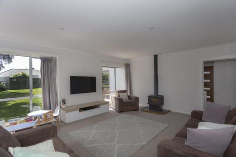 Photo of property in 13 Selwyn Street, South Hill, Oamaru, 9400