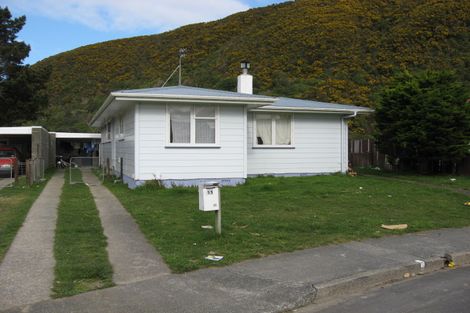 Photo of property in 11 Orewa Grove, Wainuiomata, Lower Hutt, 5014