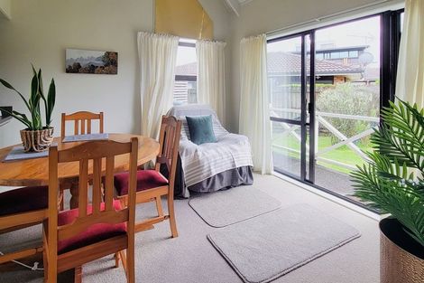 Photo of property in 13 Bellbird Place, Orewa, 0931