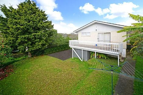 Photo of property in 112 Weatherly Road, Torbay, Auckland, 0630