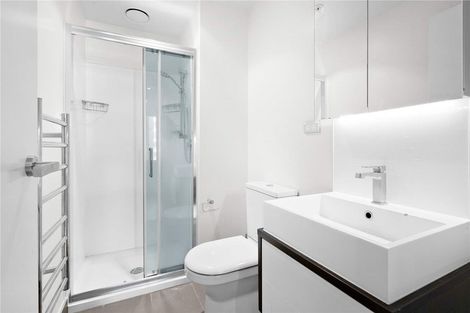 Photo of property in Queen's Residences, 2004/8 Airedale Street, Auckland Central, Auckland, 1010