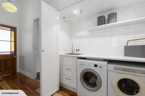 Photo of property in 1/86 Birkenhead Avenue, Birkenhead, Auckland, 0626