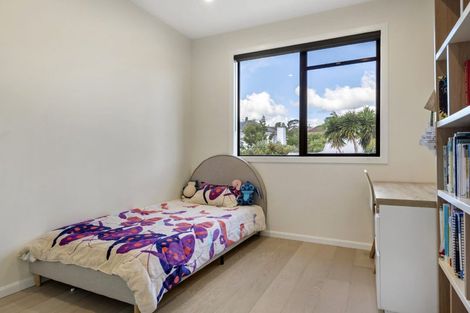 Photo of property in 1/20 Hart Road, Hauraki, Auckland, 0622