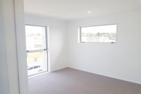 Photo of property in 5 Tyler Davies Drive, Red Beach, 0932