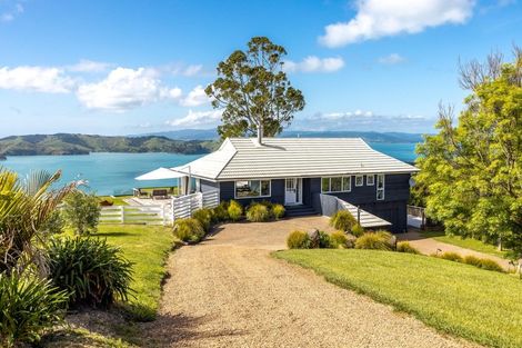 Photo of property in 70 Cowes Bay Road, Waiheke Island, 1971