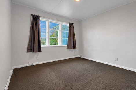 Photo of property in 9 Hollies Crescent, Johnsonville, Wellington, 6037