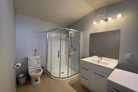 Photo of property in 37 Pitt Road, Runciman, Drury, 2578