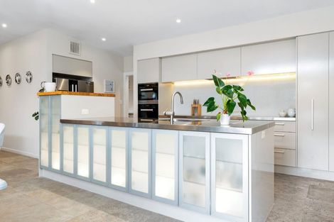 Photo of property in 23 Waiwetu Street, Fendalton, Christchurch, 8052