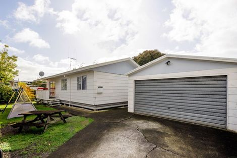 Photo of property in 11a Lloyd Drive, Nawton, Hamilton, 3200