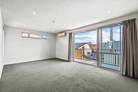 Photo of property in 2/19 Cameron Street, Sydenham, Christchurch, 8023
