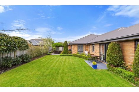 Photo of property in 30 Coolspring Way, Redwood, Christchurch, 8051