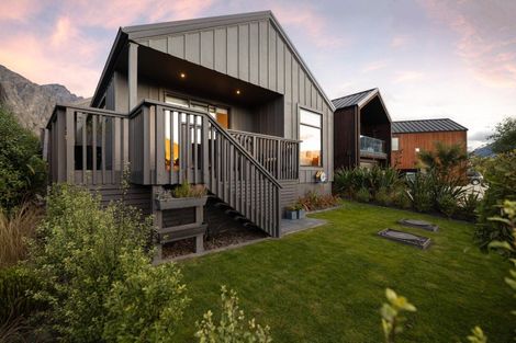 Photo of property in 5a Glenelg Lane, Jacks Point, 9371