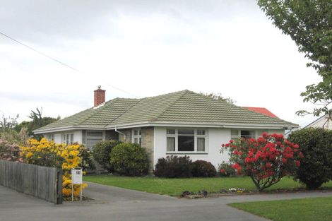 Photo of property in 29 Liverton Crescent, Bishopdale, Christchurch, 8053