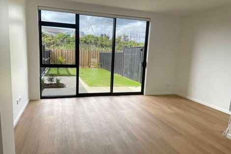 Photo of property in 18 Kotuitui Street, Manukau, Auckland, 2104