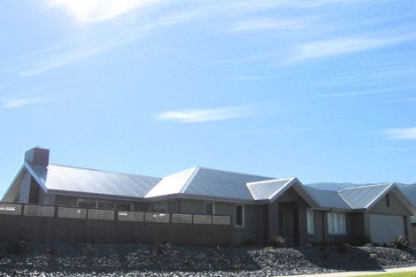 Photo of property in 22 Cambelldon Crescent, Stoke, Nelson, 7011