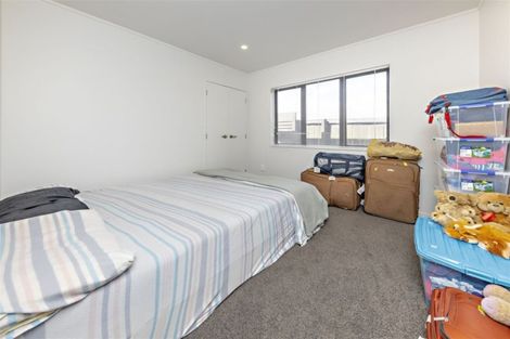 Photo of property in 10a Kendall Court, Wattle Downs, Auckland, 2103