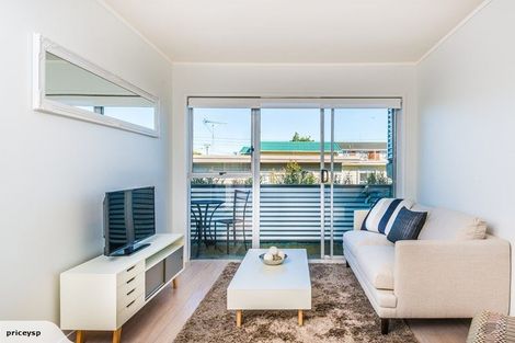 Photo of property in 9/11 Kingsway Avenue, Sandringham, Auckland, 1025
