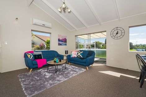 Photo of property in 9 Raupapa Street, Northcote, Auckland, 0627