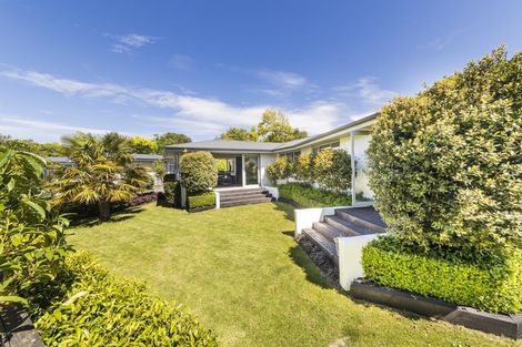 Photo of property in 34 Churchill Avenue, Hokowhitu, Palmerston North, 4410