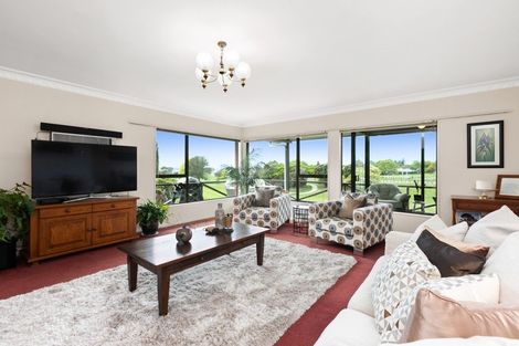 Photo of property in 44 Links View Drive, Omokoroa, 3114