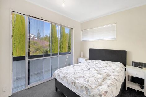 Photo of property in 1/17 Lyons Avenue, Murrays Bay, Auckland, 0630