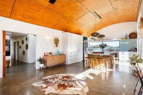 Photo of property in 3 Coroglen Rise, Pukerua Bay, 5026