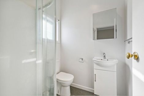 Photo of property in 5 Burrows Avenue, Karori, Wellington, 6012