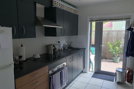 Photo of property in 8/231 Marine Parade, Seatoun, Wellington, 6022