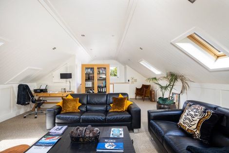 Photo of property in 83 Brougham Street, New Plymouth, 4310