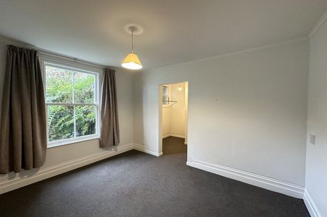 Photo of property in 34 Grove Road, Kelburn, Wellington, 6012