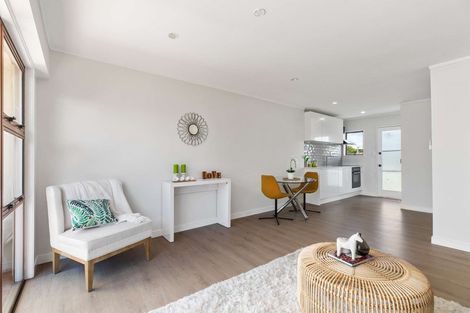 Photo of property in 5/31 Blease Street, New Lynn, Auckland, 0600