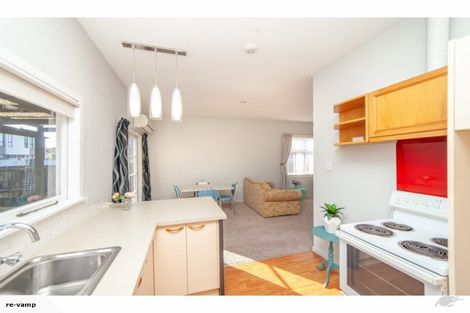 Photo of property in 131 Olliviers Road, Phillipstown, Christchurch, 8011