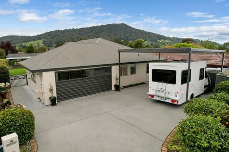 Photo of property in 10 Barraud Place, Pukehangi, Rotorua, 3015