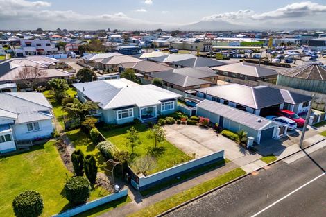 Photo of property in 17 Albion Street, Hawera, 4610