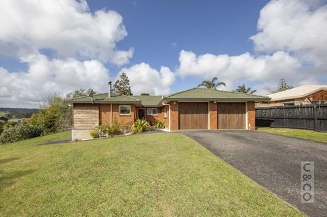 Photo of property in 46 Merlot Heights, Huapai, Kumeu, 0810