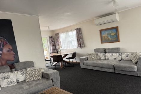 Photo of property in 42 Beeston Crescent, Manurewa, Auckland, 2102