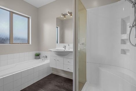 Photo of property in 16 Pukeko Place, Rangiora, 7400