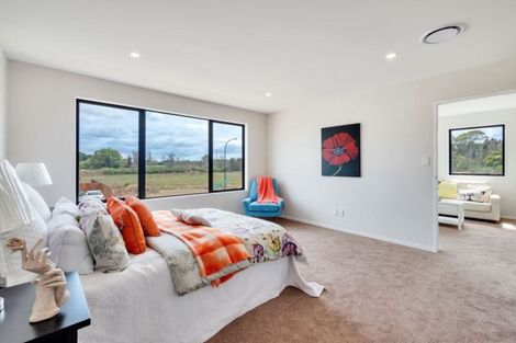 Photo of property in 14 Papareia Road, Karaka, Papakura, 2113