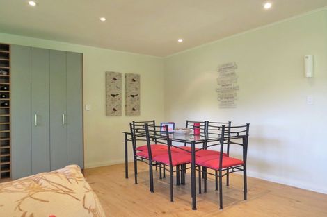 Photo of property in 46 Charles Street, Carterton, 5713