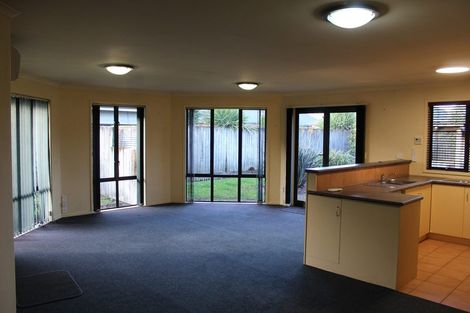 Photo of property in 12 Guildford Place, Rototuna North, Hamilton, 3210