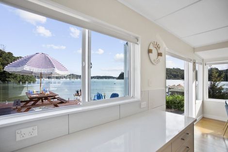 Photo of property in 11 Hope Avenue, Russell, 0202