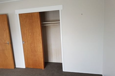 Photo of property in 2/211 Forrest Hill Road, Forrest Hill, Auckland, 0620