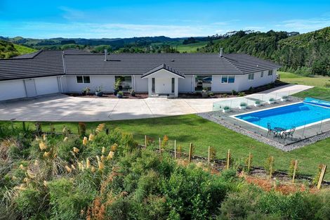 Photo of property in 251 Monowai Road, Wainui, 0994